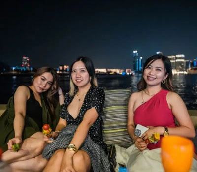 enjoy-yacht-party
