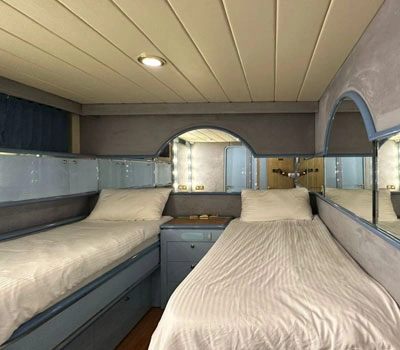 share-yacht-single-bedroom