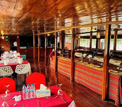 al-mansour-dhow-cruise-lower-deck